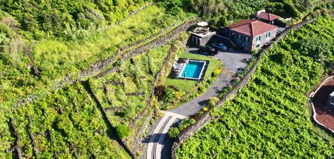 Casa do Caisinho Pico - Heated pool near sea