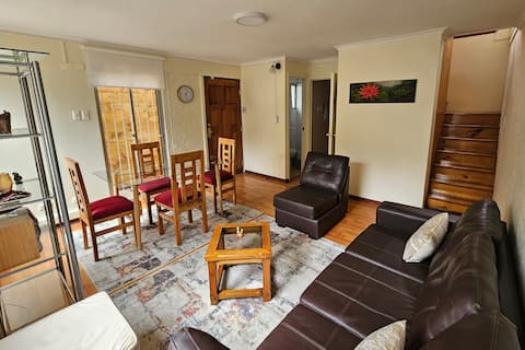 Very well located house, close to metro and Mall