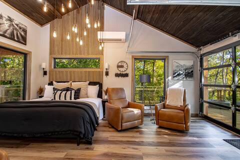 Luxurious Treehouse - Full amenities - Lake access