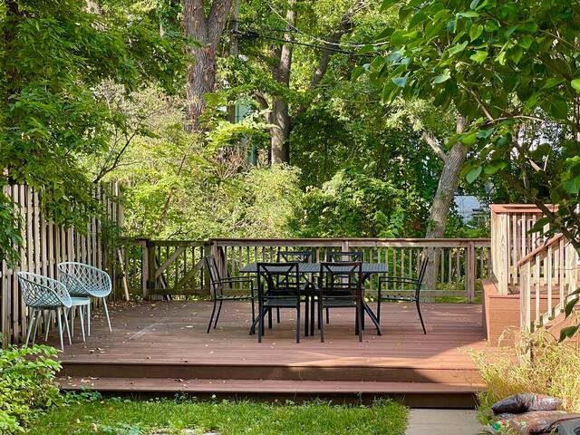 Linden Hills Family Friendly Home gallery image 3