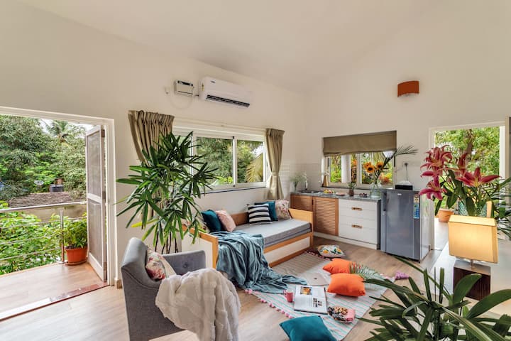 Living room image 1