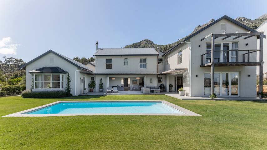 Villa at Constantia Nek gallery image 3