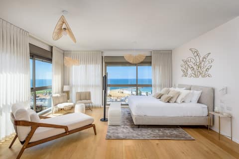 MAMAD#Breathtakin 4BR/3BA Seafront |By SweetyGuest