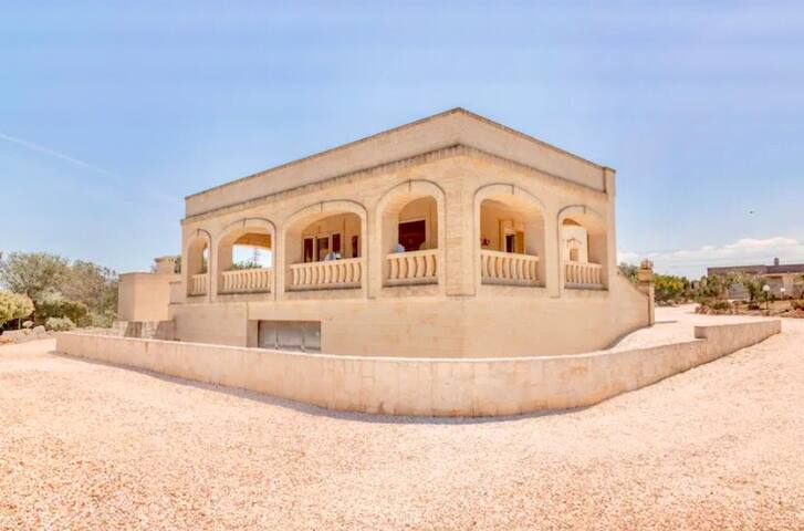 [Lussuosa Villa]Piscina + Vista Mare gallery image 2