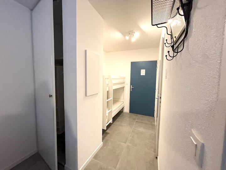 Krevate marinarë në zonën e kabinës