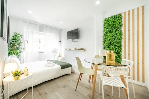 AMA Apt 16 min to Downtown Lisbon by train (4 pax)