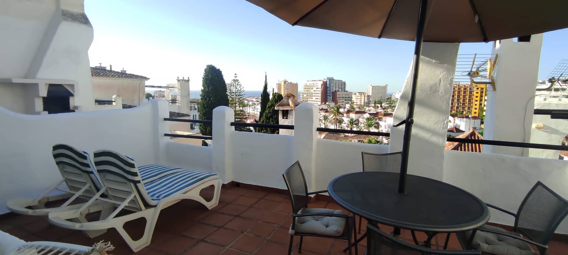 Pueblo Evita apartment with huge balcony and pools
