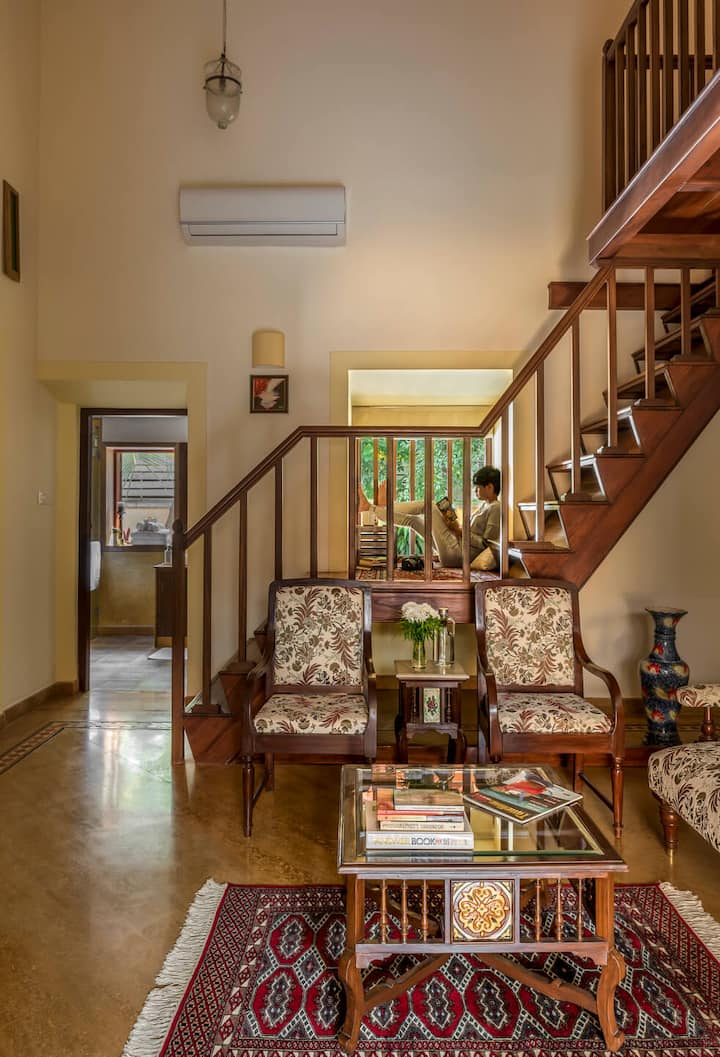 Living room image 2