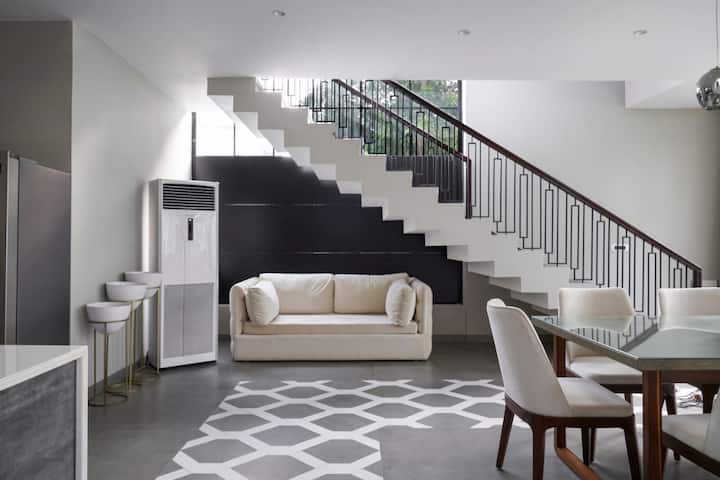 Living room image 9