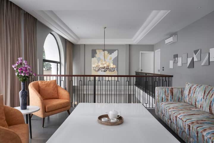 Living room image 11