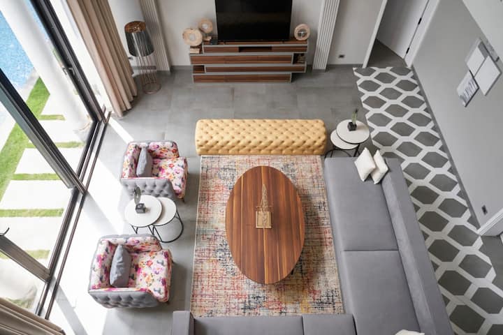 Living room image 8