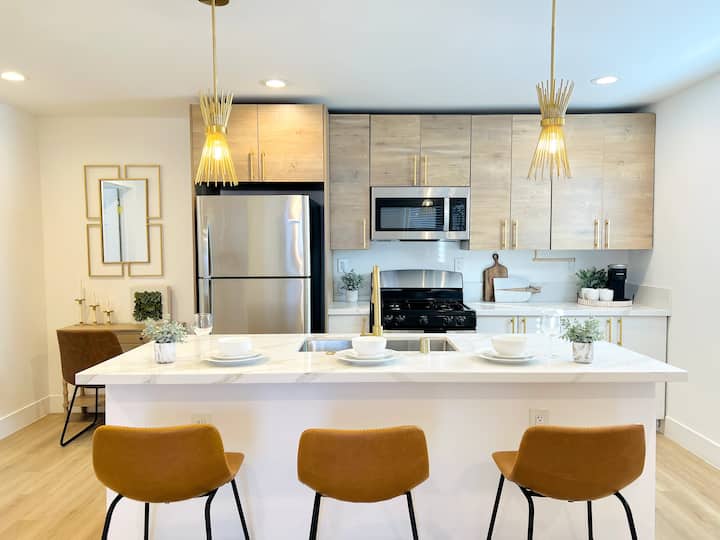 4171-stylish Gem - San Diego, CA