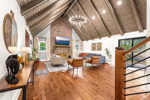 H20, Power, Wifi, HotTub, Sauna, GameRoom, 15m AVL
