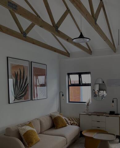 renovated House with Pool gallery image 5