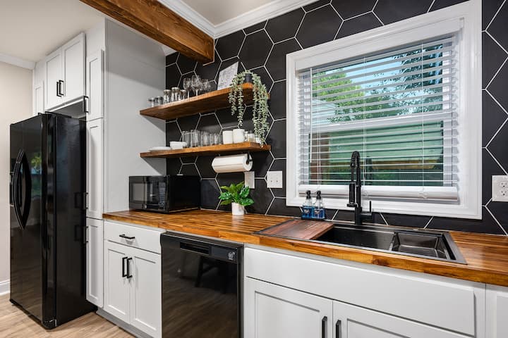 3br Modern Home Near Uptown • King Bed + Bunk Room - 夏洛特