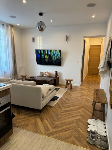 Bright and spacious apartment 20 min from Paris
