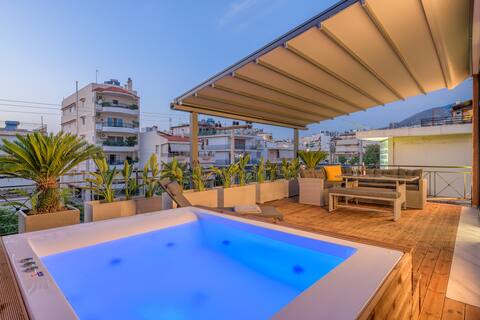 Hot Tub: Hot Tub: