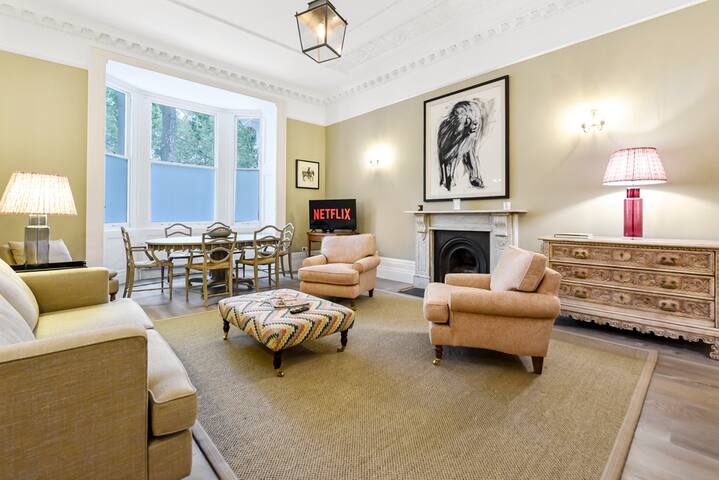Luxury 2 bed/2 bath Pimlico flat gallery image 2
