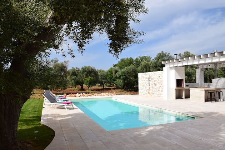 Villa in campagna a Carovigno ( Villa Oscar )