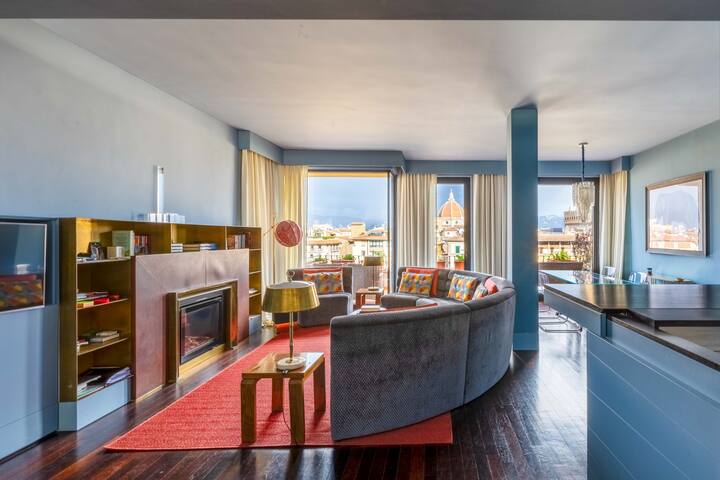 Luxury Ponte Vecchio Penthouse gallery image 3
