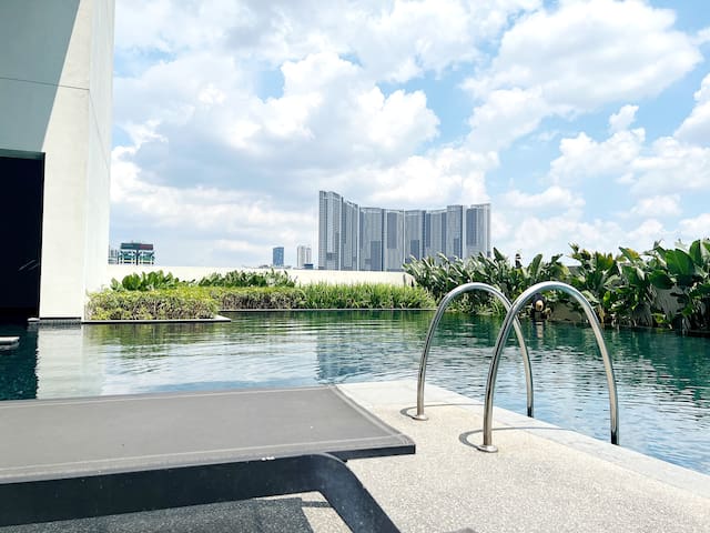 Infini Suites managed Airbnb listing 2