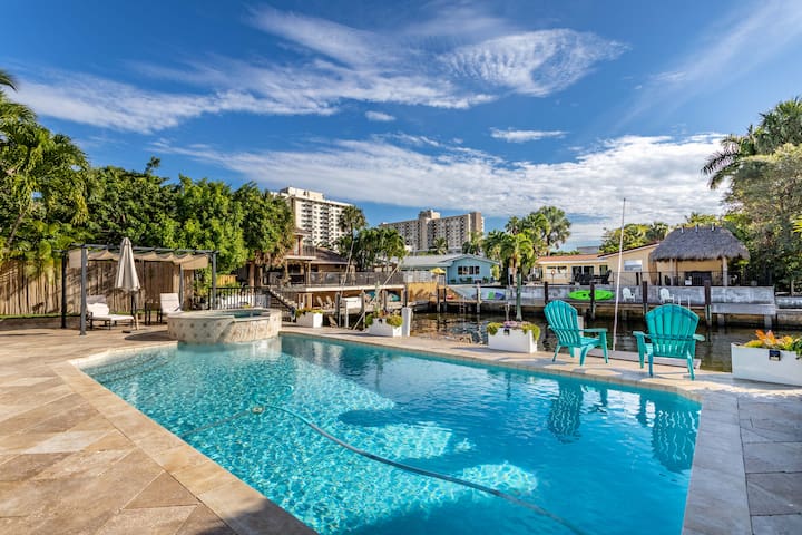 WatersEdge Walkto Beach LBTS 3/2 gallery image 2