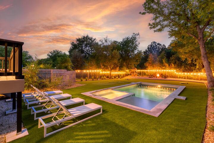 5BR Downtown Pool & Hot Tub Oasis gallery image 3