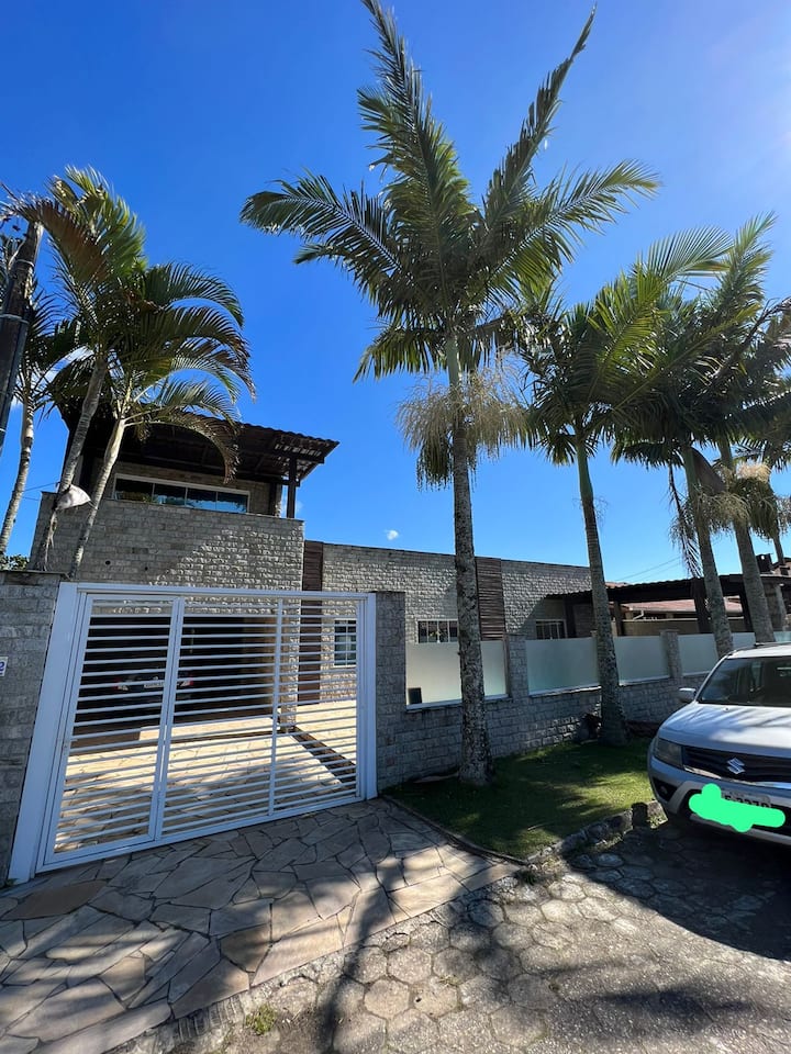 Casa De Pedra Com Piscina - Penha