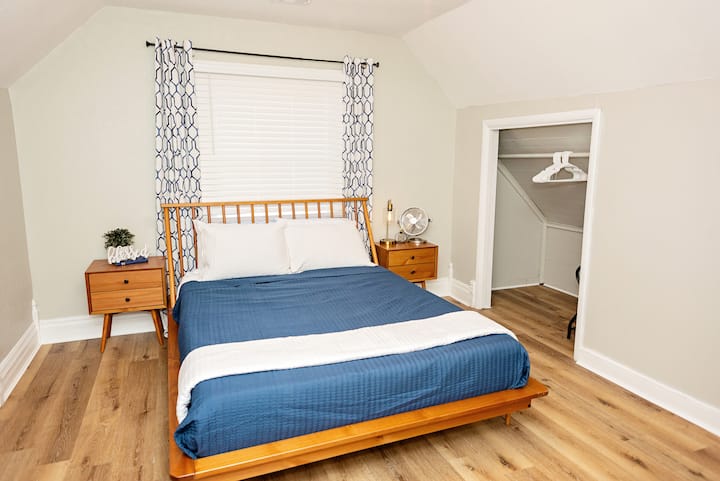 საძინებელი 3