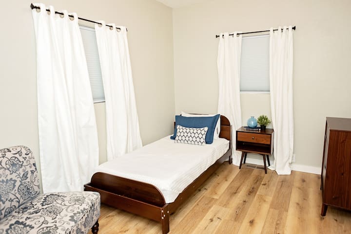 საძინებელი 2