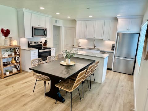 Top Airbnb: Fully Renovated Historic District Bungalow! in St. George