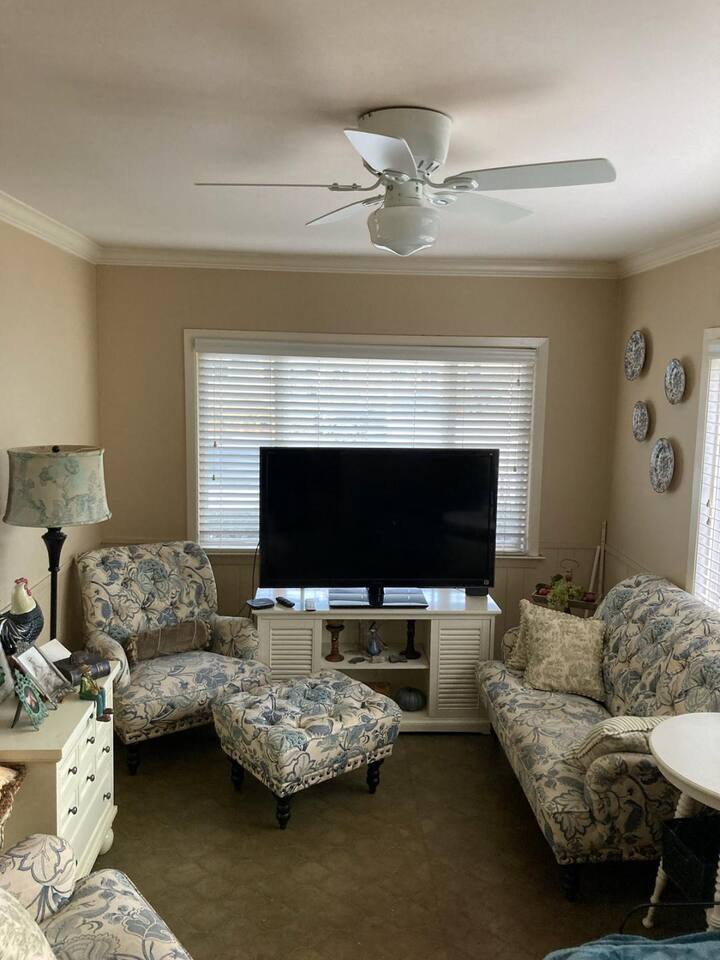 Beautiful home in RWC Houses for Rent in Redwood City, California