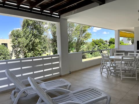 Apartment in Las Gaviotas 30 meters from the beach