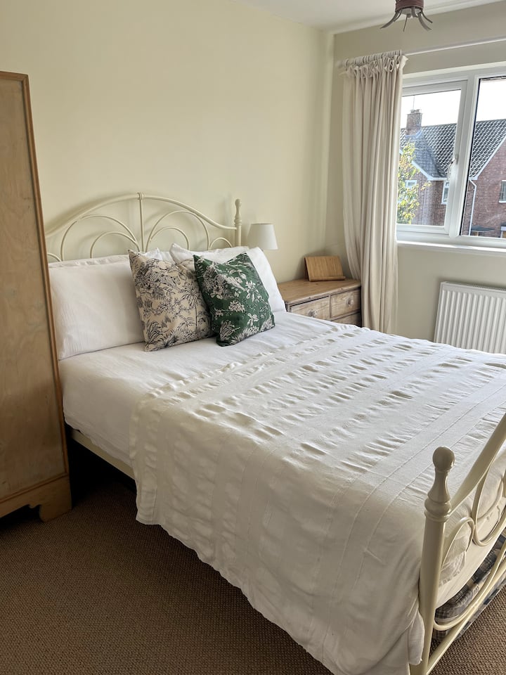 Hlavná spálňa s manželskou posteľ