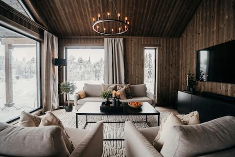 Luxury Mountain Cabin: Peaceful and Nordic Charm