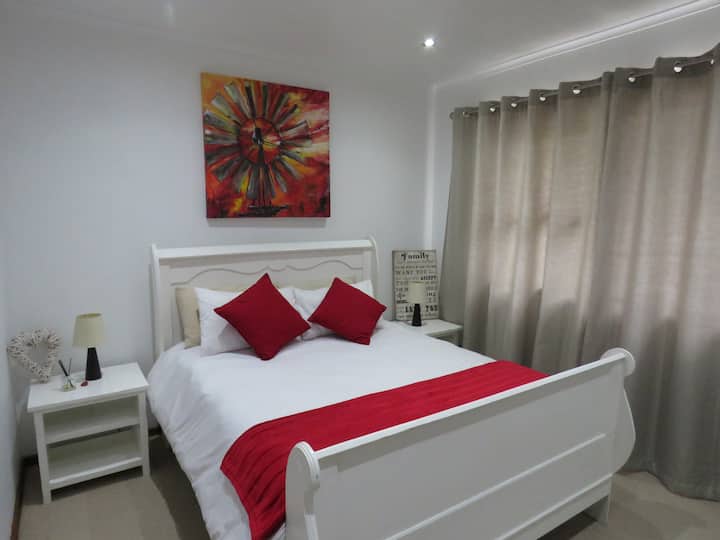 Спалня 2 със самостоятелна баня