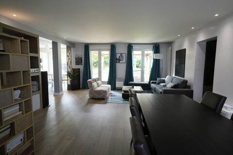 Grande maison avec jardin proche de Paris
