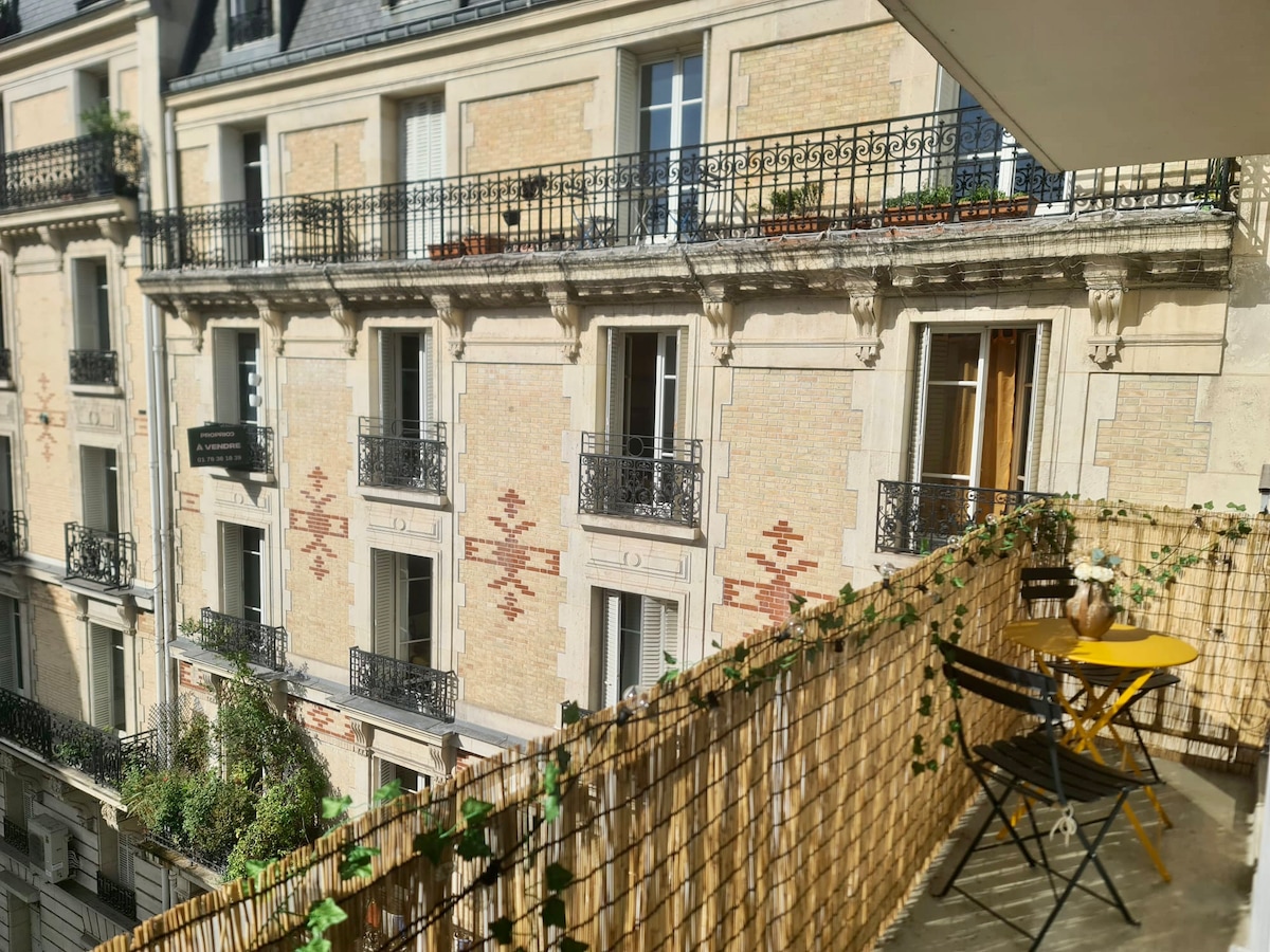 Apartment with balcony Paris 18th - Apartments for Rent in Paris
