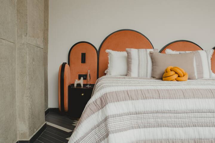 Bedroom 2 image 2