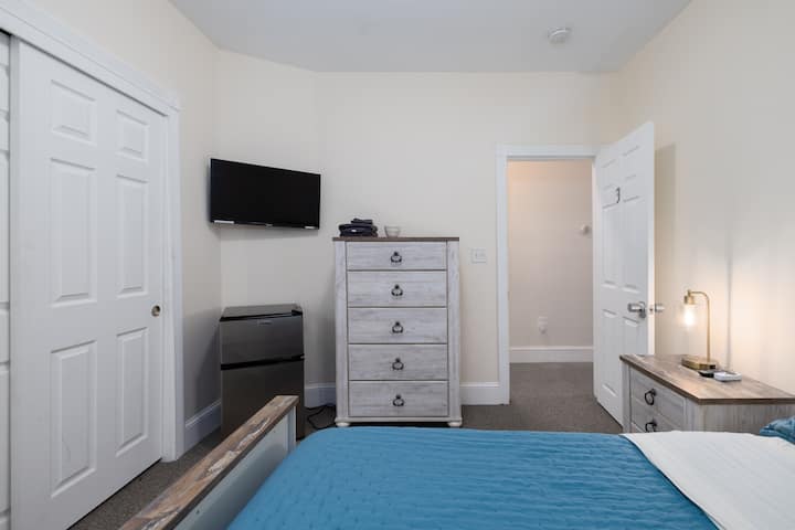 Bedroom 3 | Full/Double Size Bed