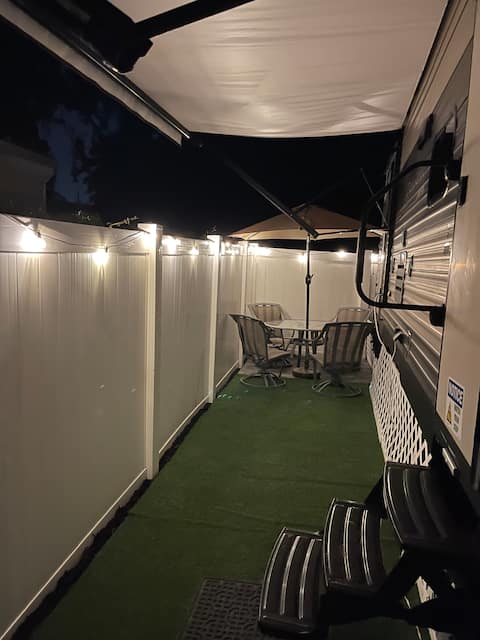 Top Airbnb: Beautiful and modern RV/Camper in Sulphur Spring