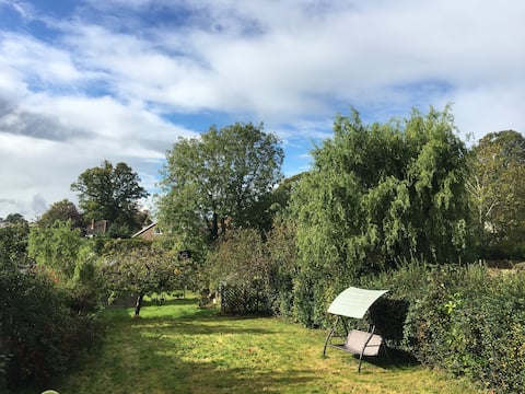 Fareham Heights-5BR+Lg Drive, Luxury Comfy Lazyspa