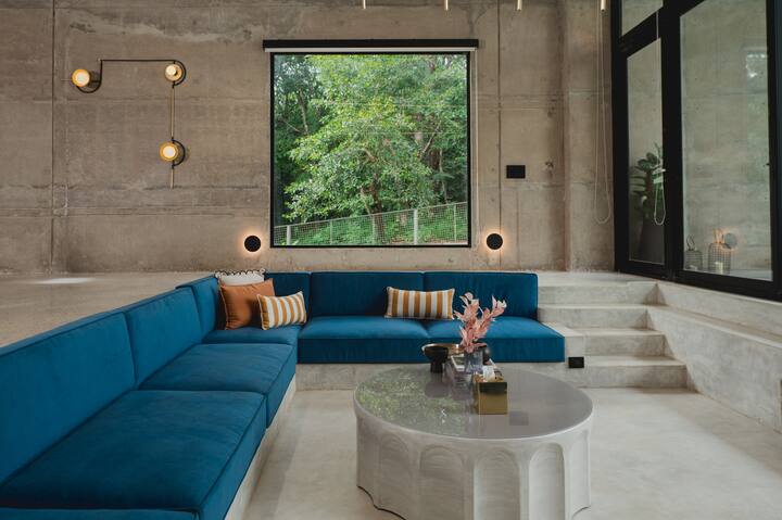 Living room image 7