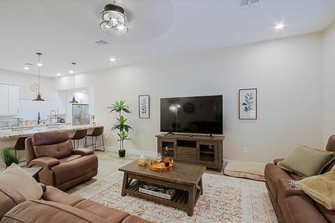 Remodeled Sun City retreat!