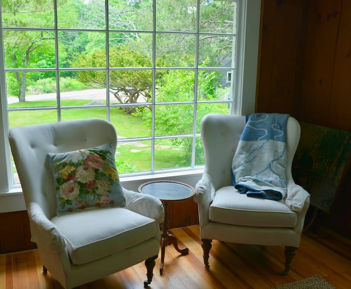 Searose Cottage, Sleeps 10, Cape Neddick Me - Ogunquit, ME