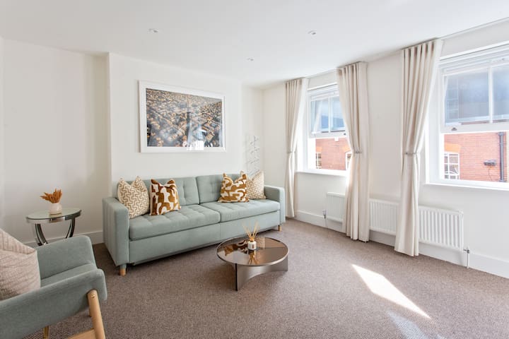 Spacious Covent Garden Getaway