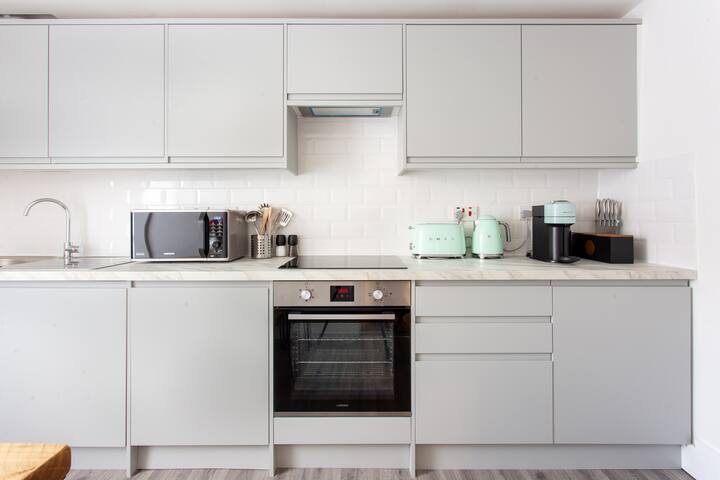 Spacious Covent Garden Getaway gallery image 2