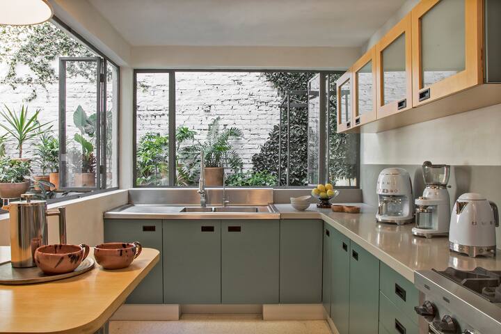 Bright Bold & Beautiful ~ Condesa gallery image 4