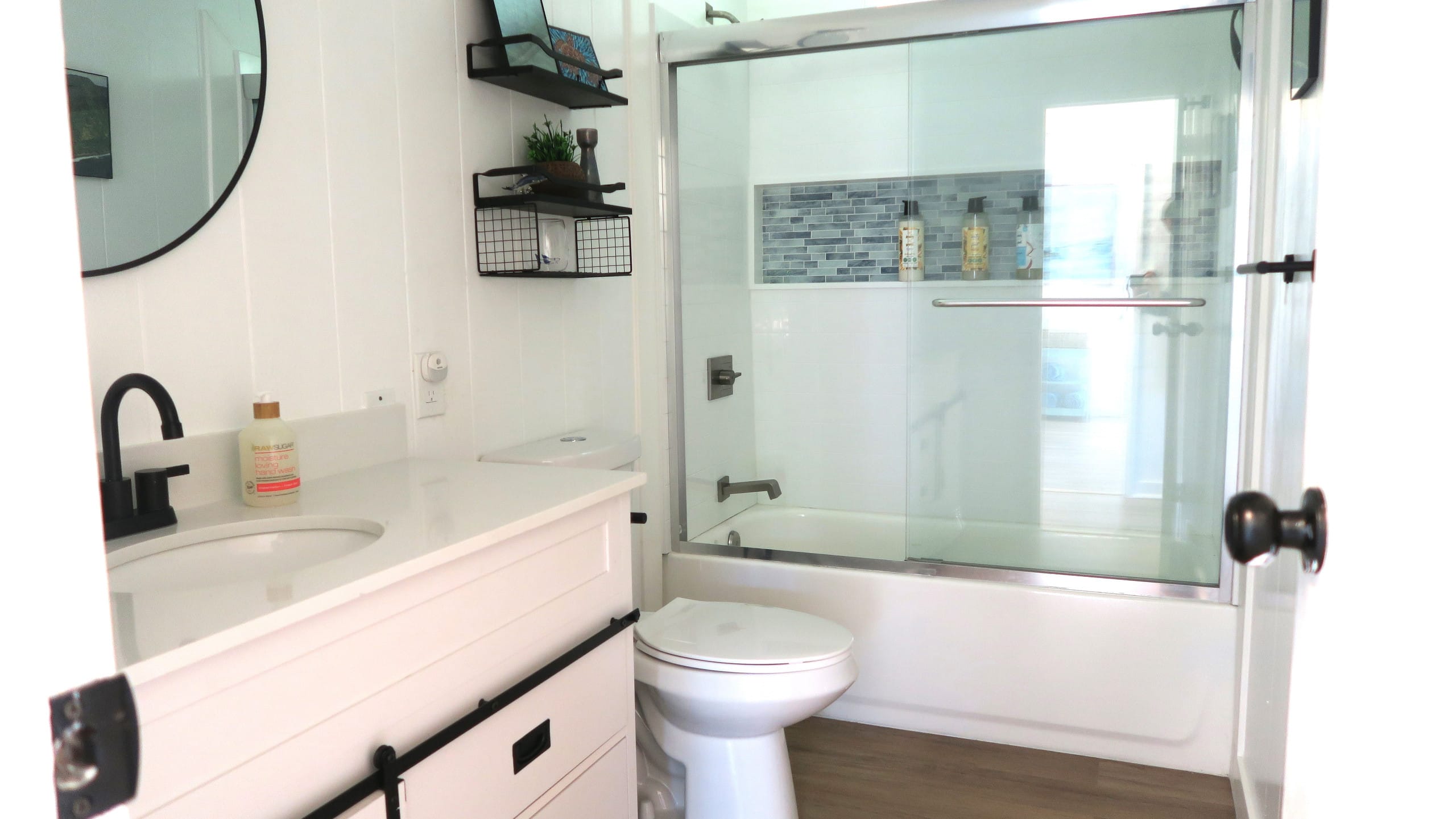 Home in Honokaa · ★4.95 · 3 bedrooms · 4 beds · 2 shared baths - Image 42