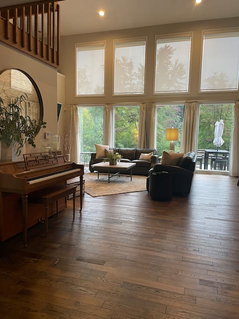 Entire home close to Notre Dame